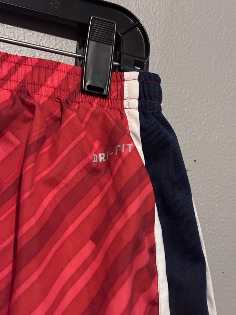 Ladies St. Louis Cardinals Nike Running Shorts - Picture 6 of 9